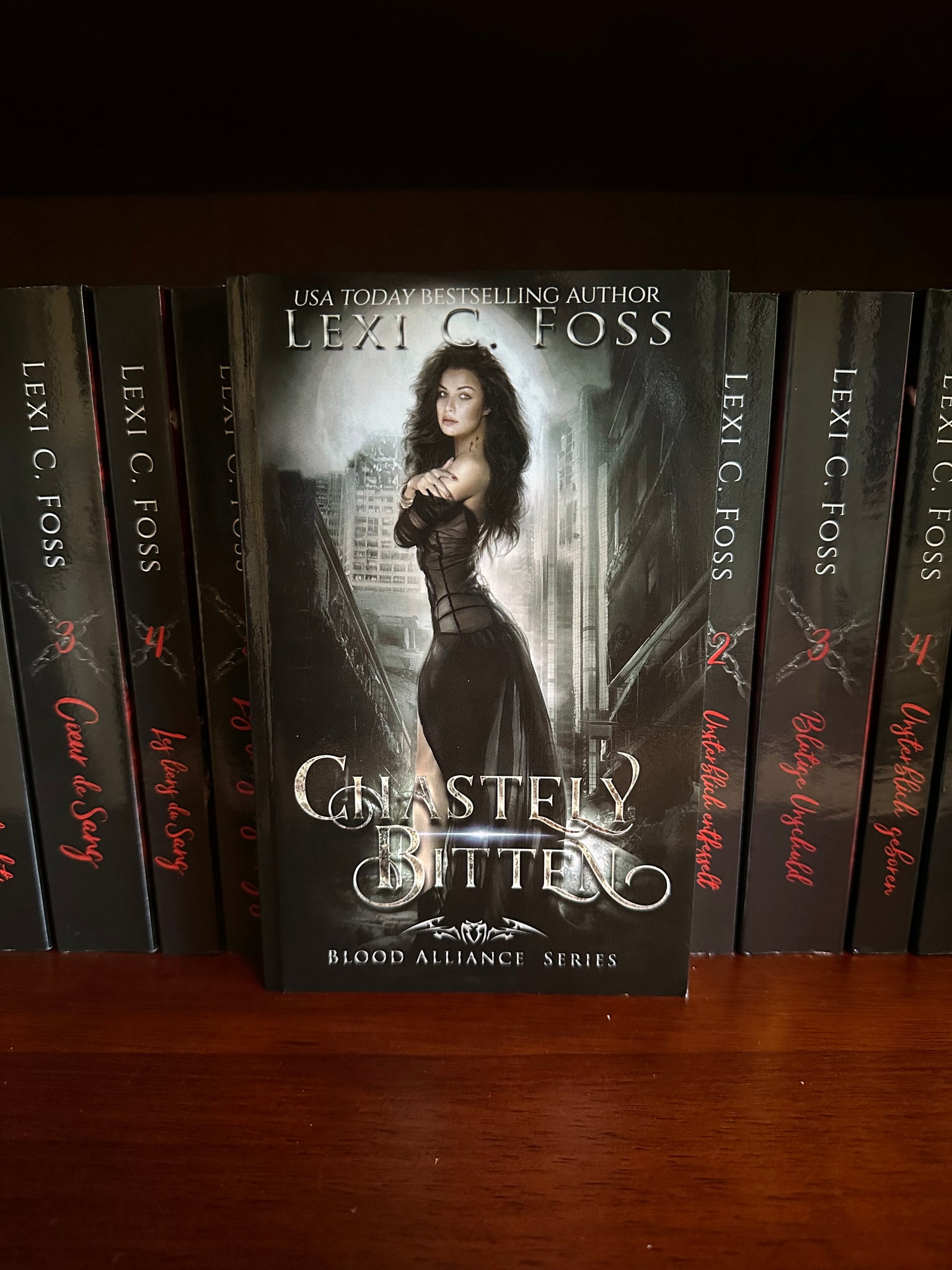 Chastely Bitten (Blood Alliance: Book 1)