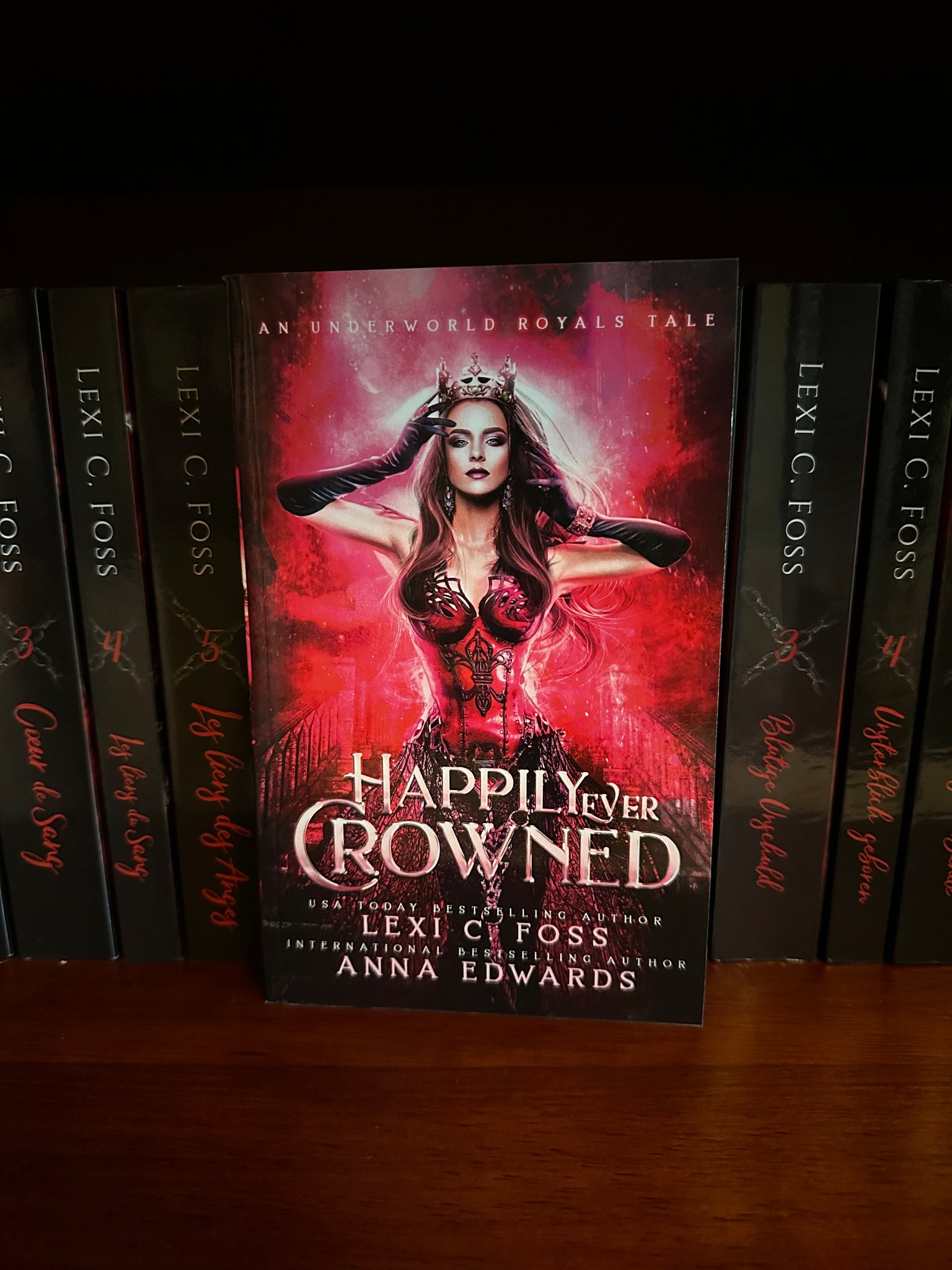 Happily Ever Crowned (An Underworld Royal Tale: Book 1)